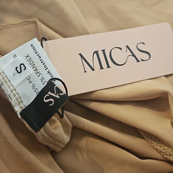 NWT Gold Ruffle Ruched Tulip Romantic Silky Skirt Sz Small - Picture 5 of 7